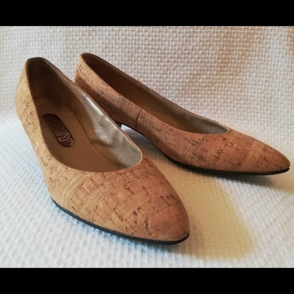 Daisy Cork Heels - Great Condition - Picture 7 of 11